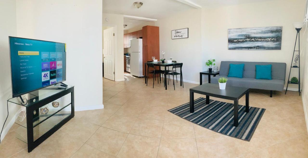 Hollywood Beach Apartments - Walk To The Beach Εξωτερικό φωτογραφία