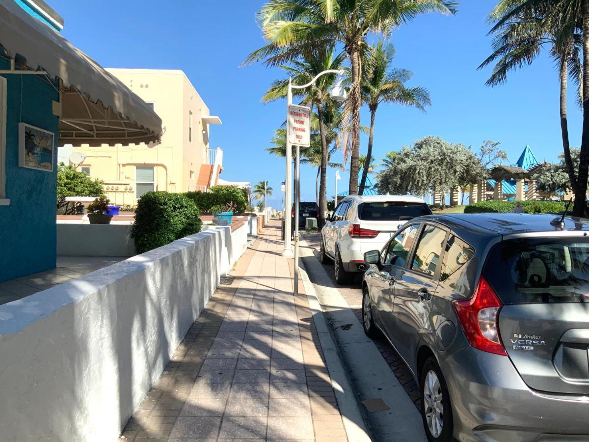 Hollywood Beach Apartments - Walk To The Beach Εξωτερικό φωτογραφία